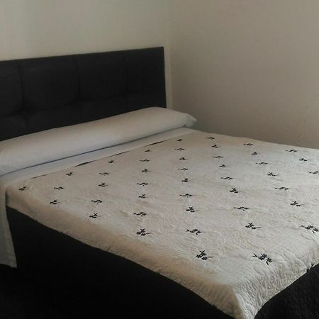 Hostal Alaska Мадрид Екстериор снимка