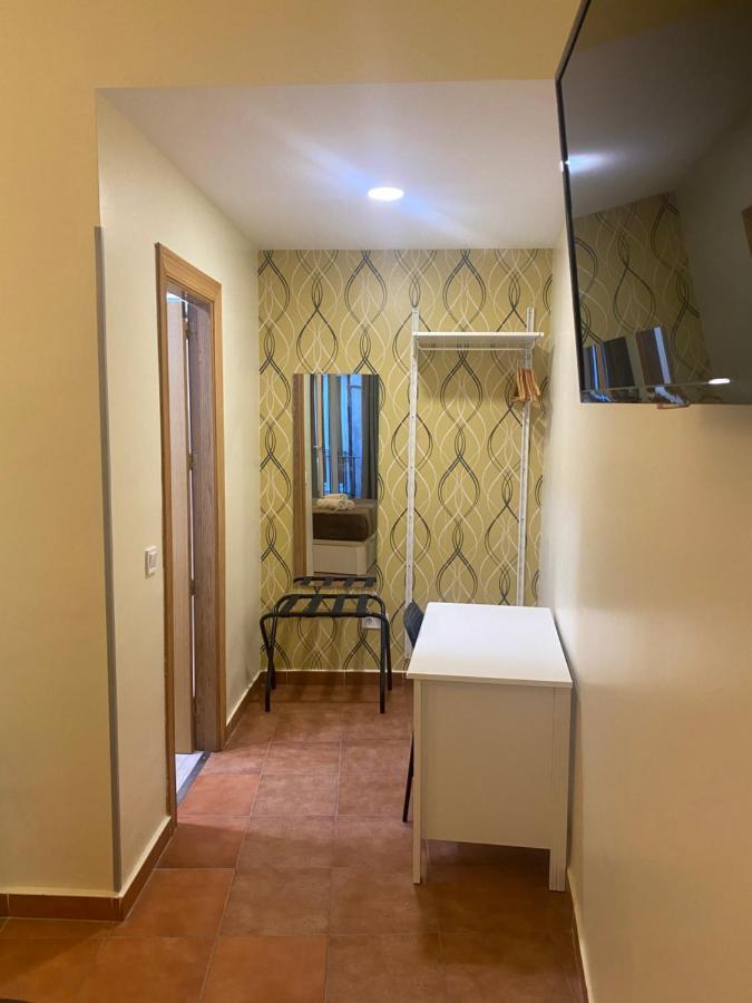 Hostal Alaska Мадрид Екстериор снимка