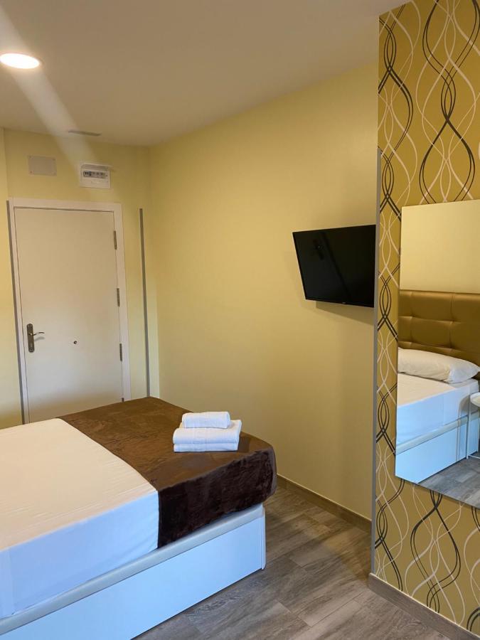 Hostal Alaska Мадрид Екстериор снимка
