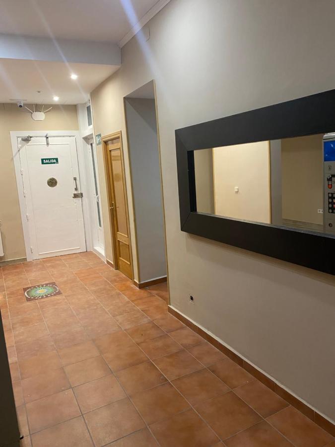 Hostal Alaska Мадрид Екстериор снимка