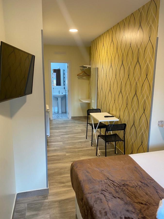 Hostal Alaska Мадрид Екстериор снимка