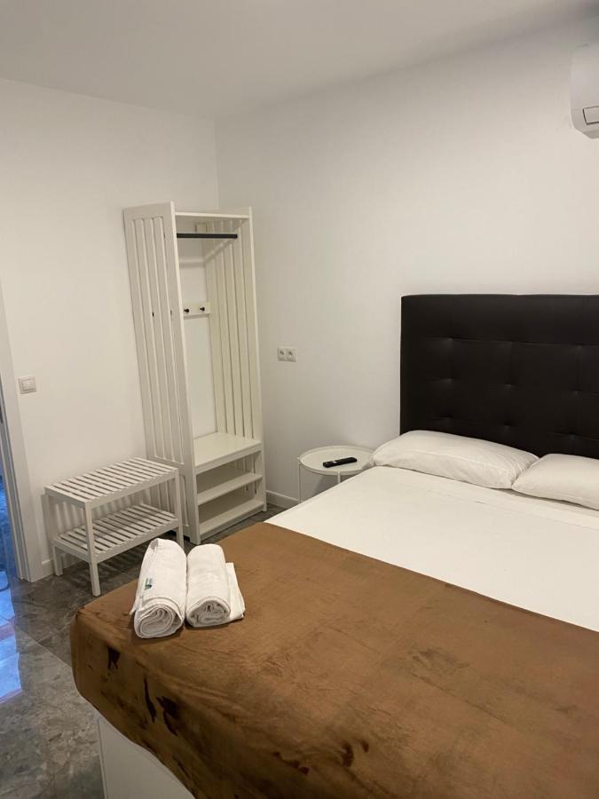 Hostal Alaska Мадрид Екстериор снимка