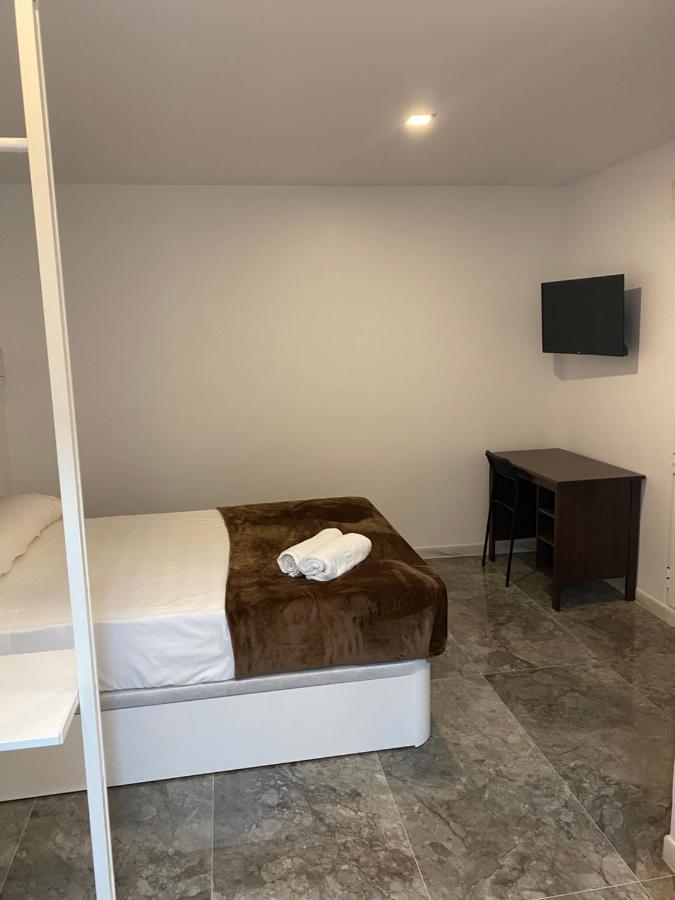 Hostal Alaska Мадрид Екстериор снимка