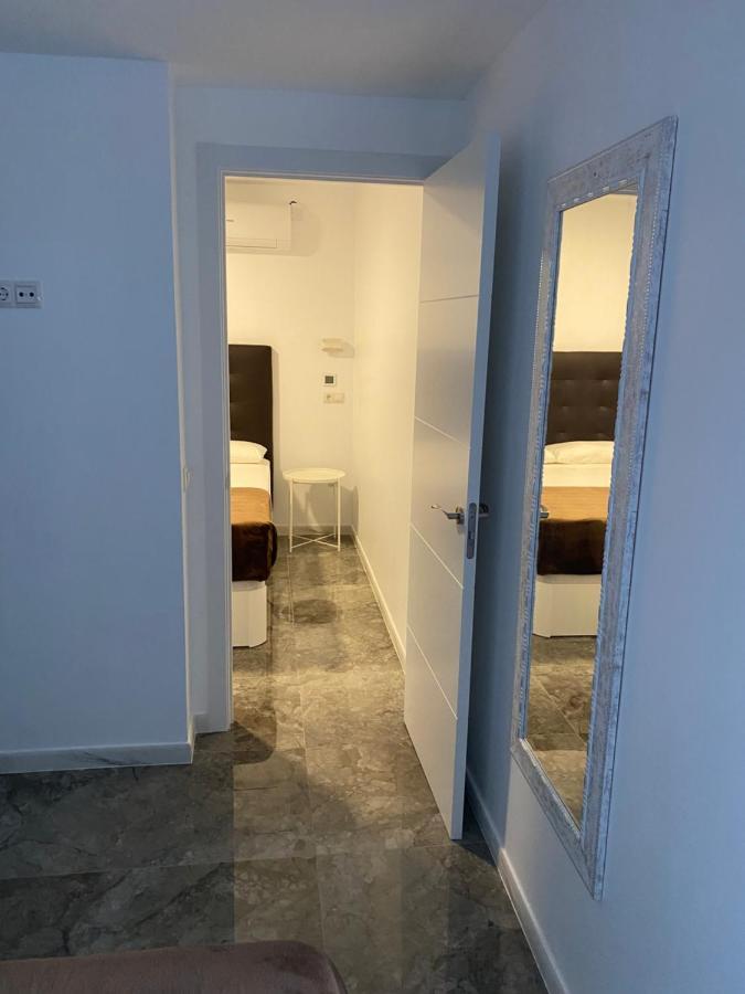 Hostal Alaska Мадрид Екстериор снимка