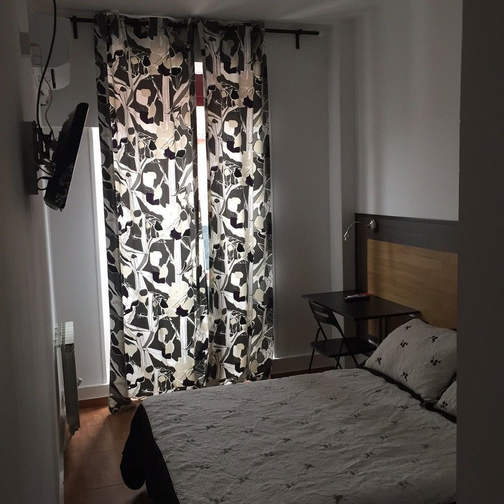 Hostal Alaska Мадрид Екстериор снимка
