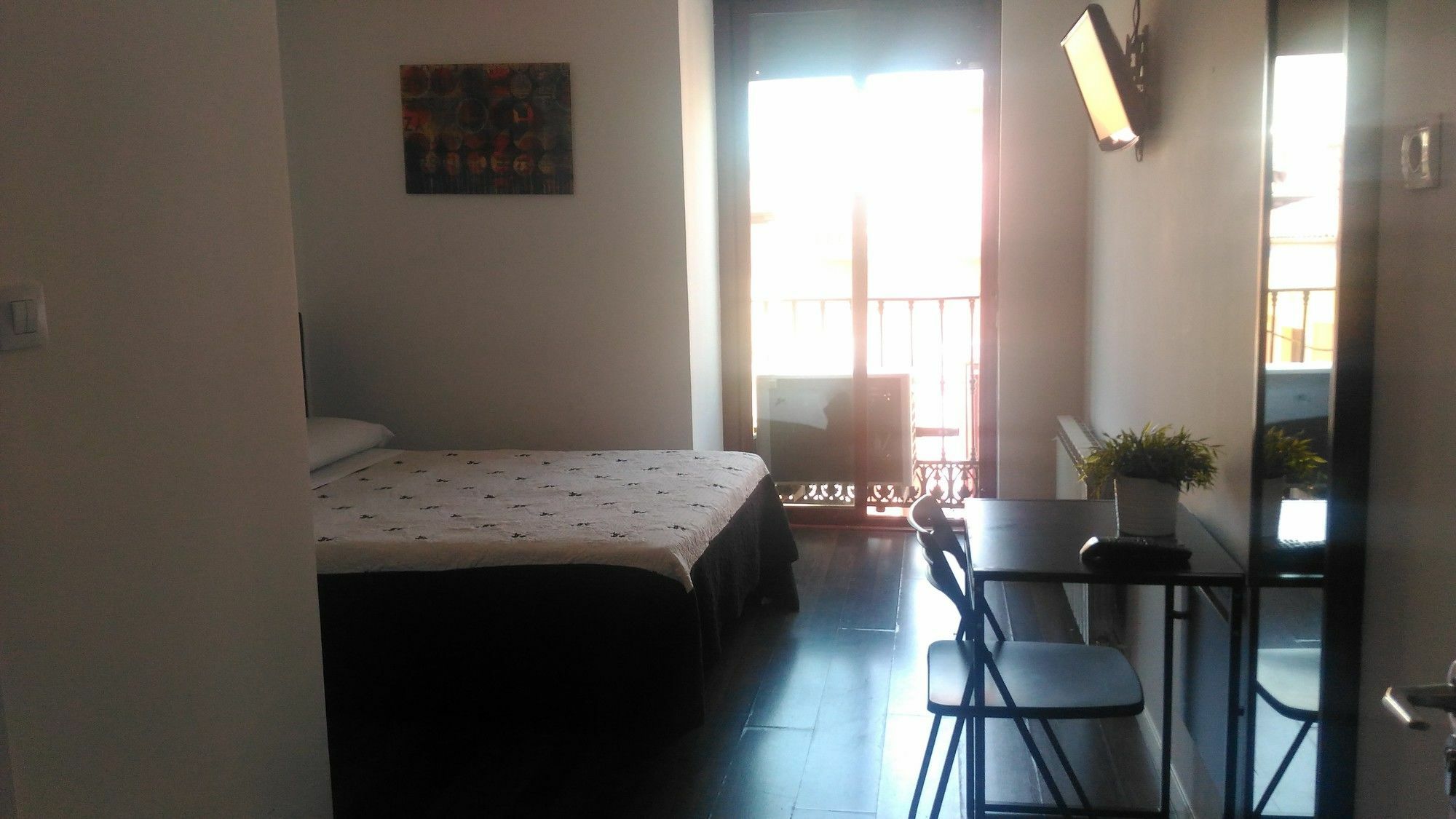 Hostal Alaska Мадрид Екстериор снимка