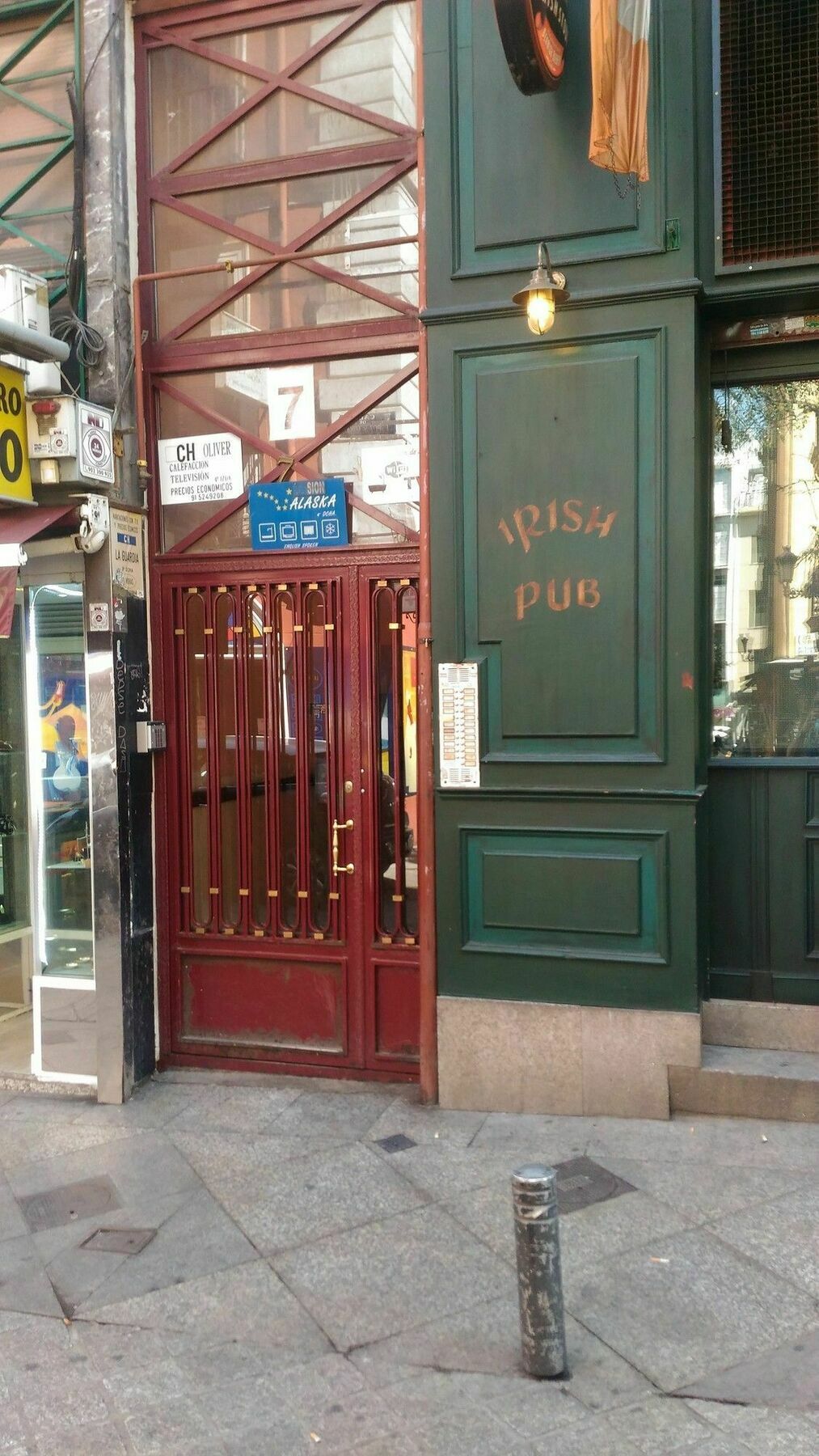 Hostal Alaska Мадрид Екстериор снимка